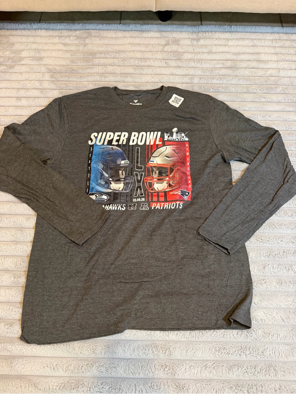 Fanatics Gray Super Bowl Long-Sleeve Seahawks vs Patriots Graphic Tee